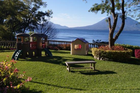 The Paradise Of Atitlan Suites - Free Breakfast Supplies Panajachel Ngoại thất bức ảnh